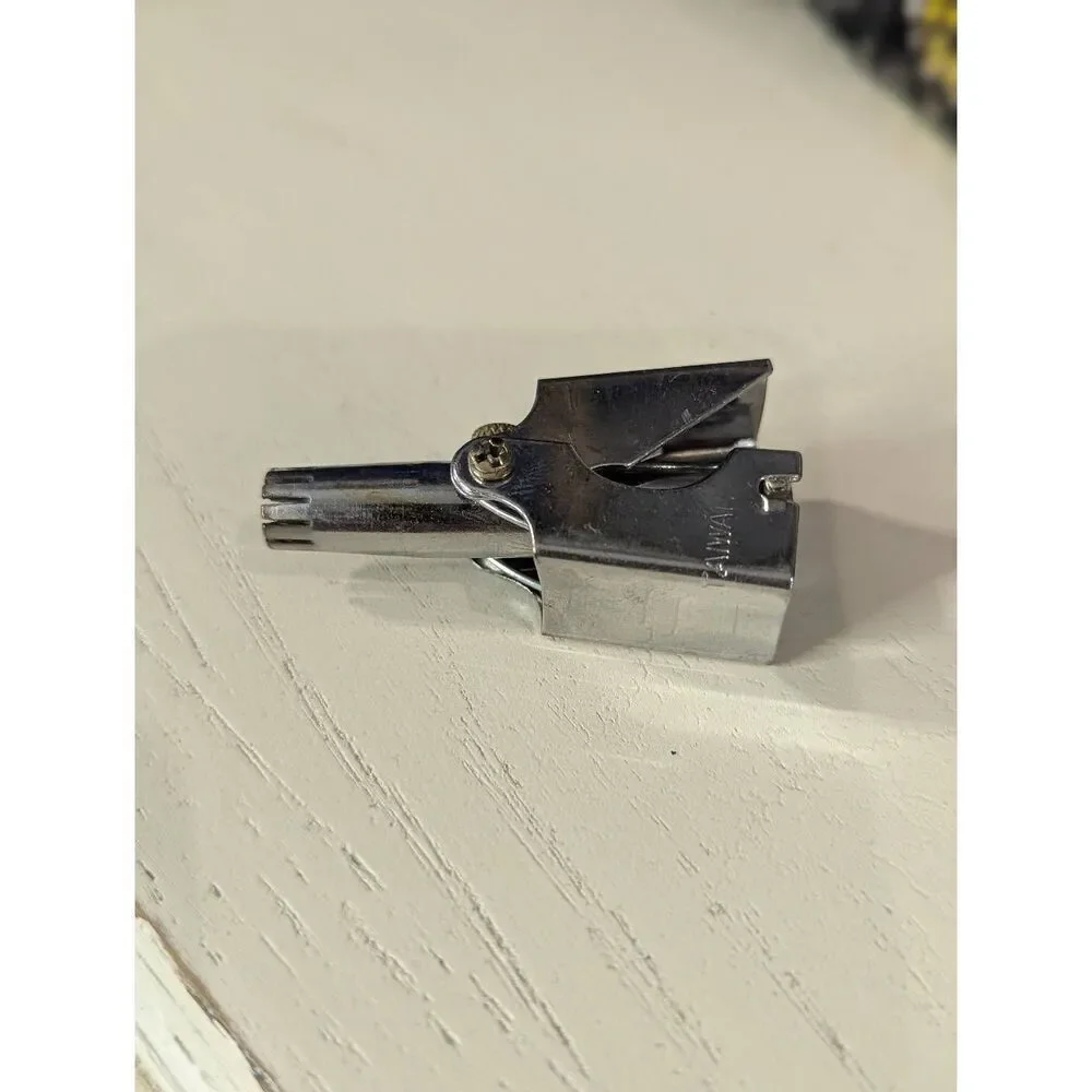 VINTAGE Chadwick Miller Rotary Nose Clipper!